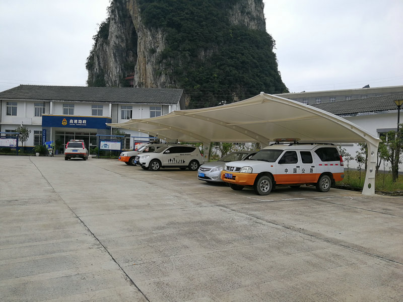 膜結(jié)構(gòu)汽車棚